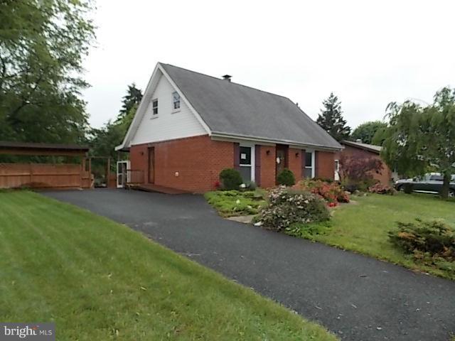 SO MUCH BIGGER THAN IT LOOKS !! ENCLOSED 4 SEASON FLORIDA SUN ROOM OFF REAR. 2 MAIN LEVEL BEDROOMS WITH FULL BATH & 2 UPPER BEDROOMS WITH FULL BATH.NICE SIZE L.R. AND NEEDS KITCHEN. LOWER LEVEL WAS FINISHED & HAS FULL BATH WITH TUB & SEP. SHOWER. EXTENSIVE LANDSCAPING ,POND AND OUT BUILDINGS. CLOSE TO SCHOOLS & SHOPPING.EASY ACCESS TO 83 & 695. AGENTS VIEW DOCS ON THIS MLS FOR CONTRACT DETAILS.