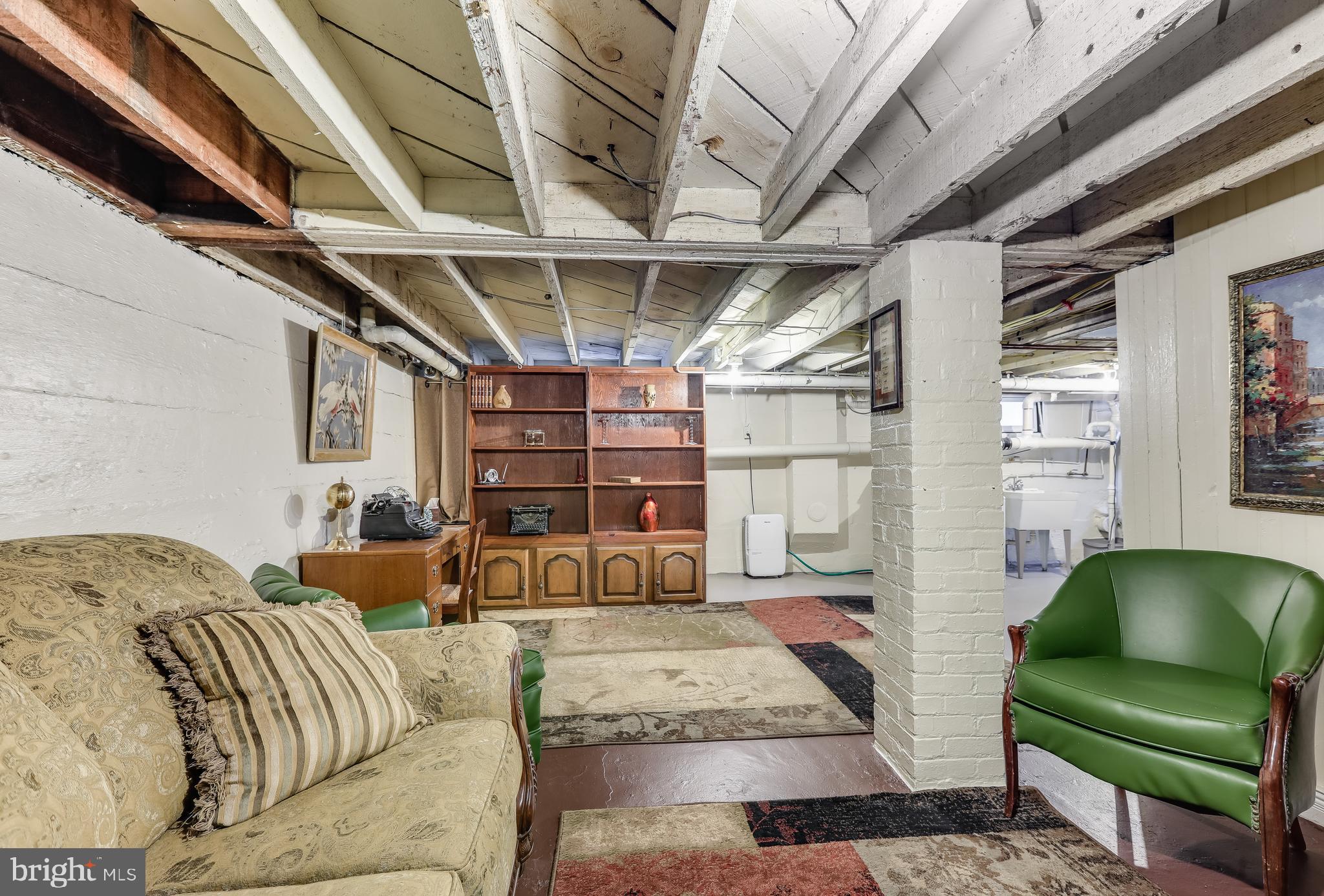 JOHNSON HEIGHTS - Residential