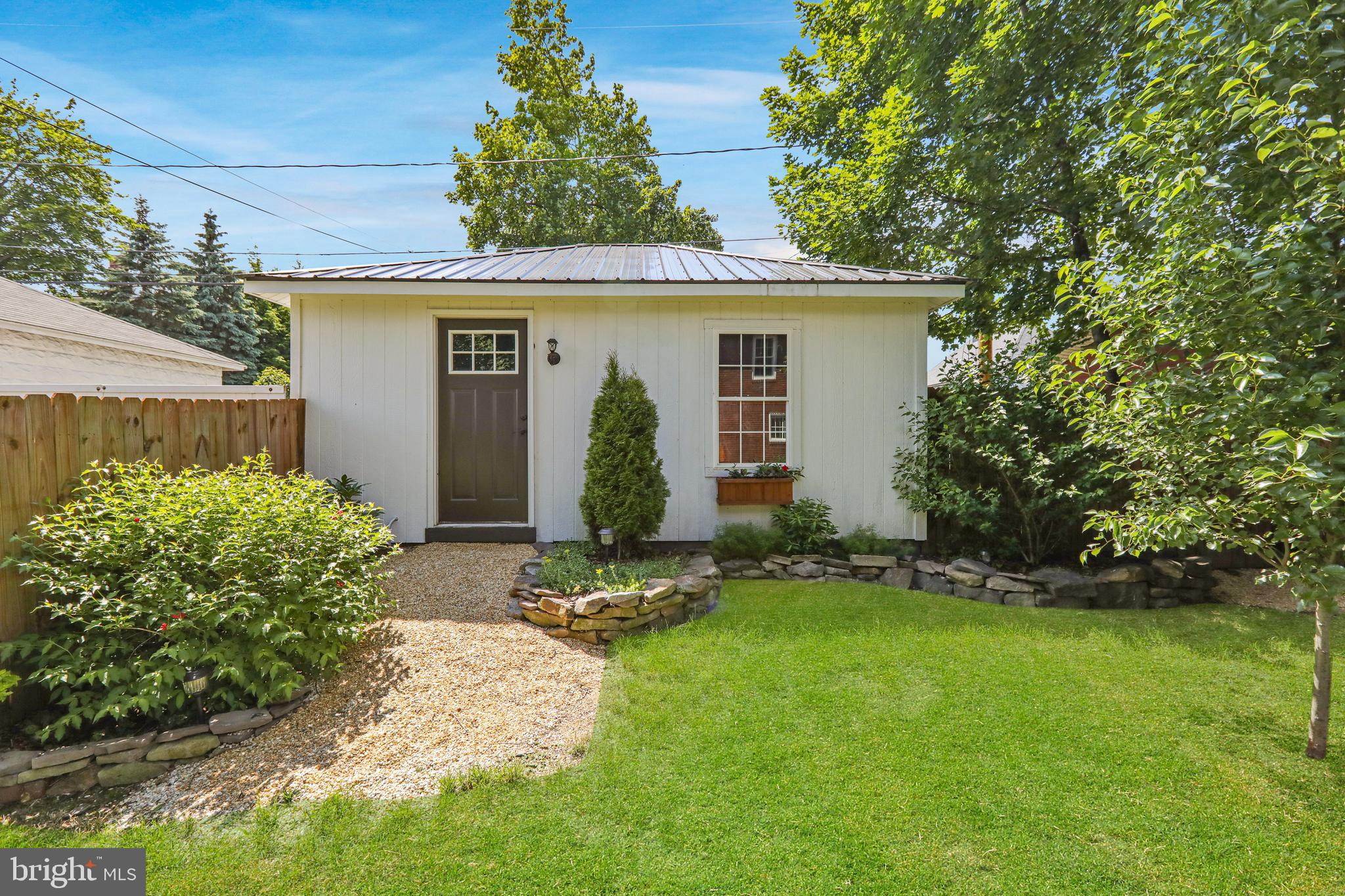 JOHNSON HEIGHTS - Residential