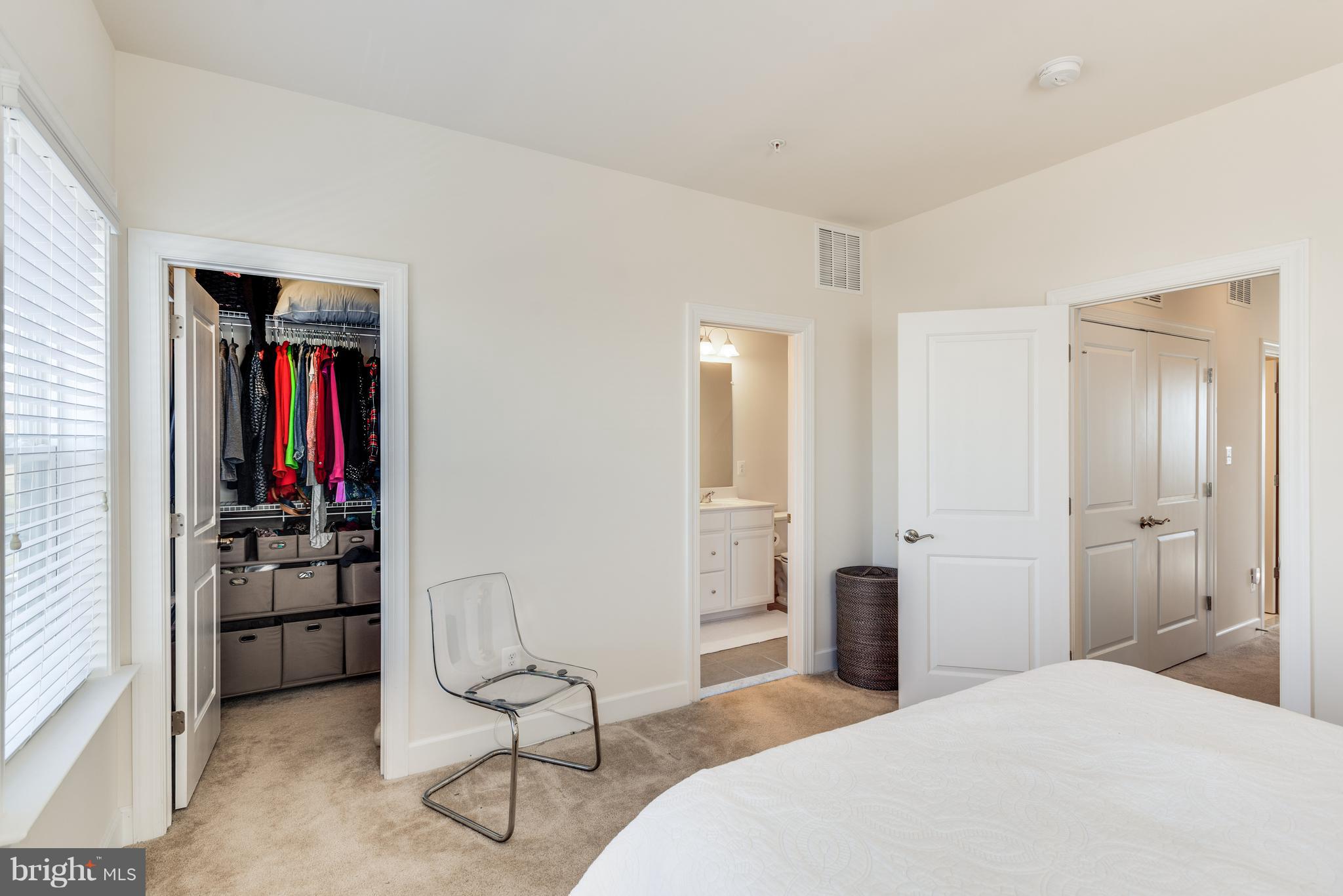 RIVERDALE PARK STATION - Residential Lease