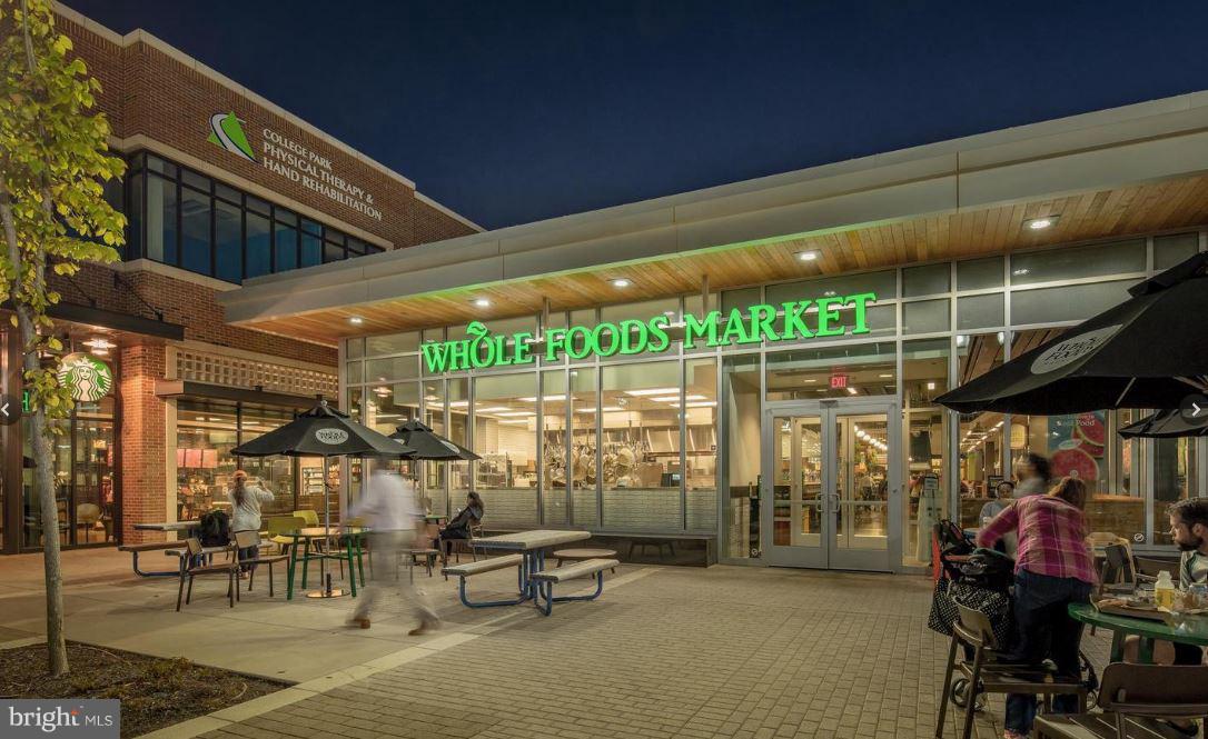 RIVERDALE PARK STATION - Residential Lease