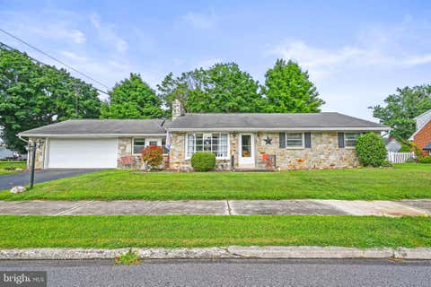 Homes For Sale - 32 Columbus Avenue<br/> LITTLESTOWN, PA 17340