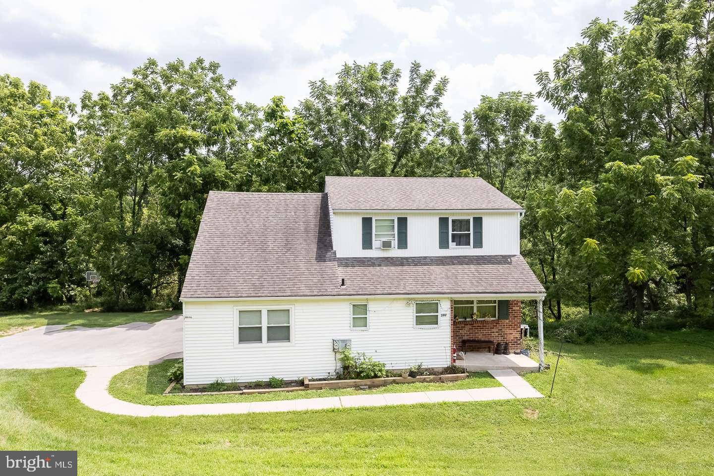 WHITELAND GLEN - Residential Income