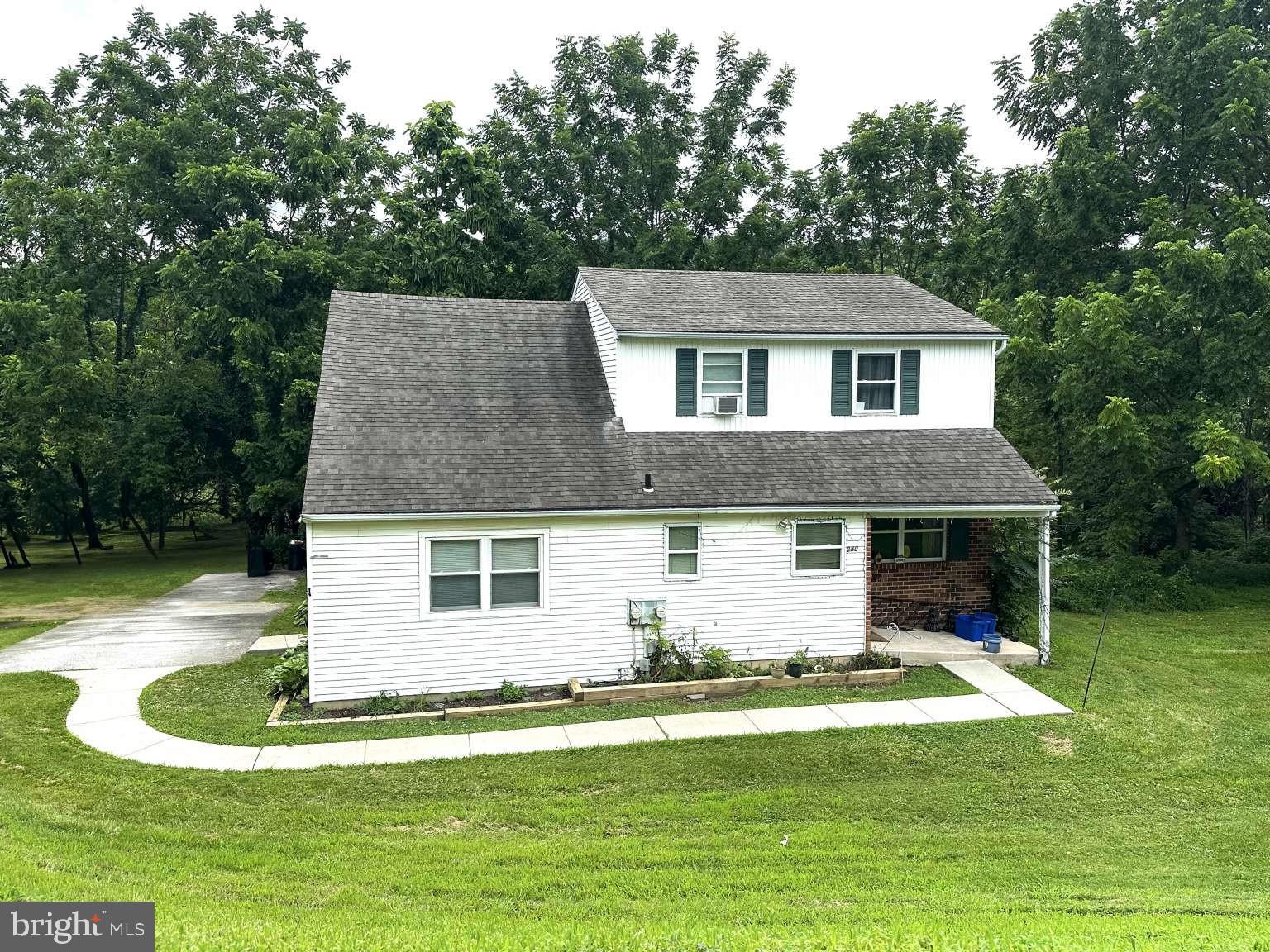 WHITELAND GLEN - Residential Income