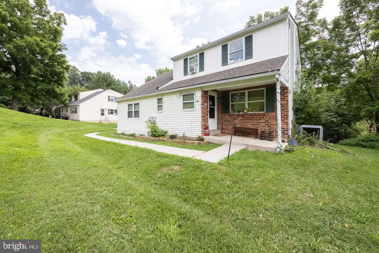 WHITELAND GLEN - Residential Income