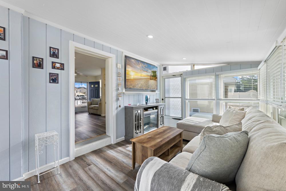 20 W WASHINGTON AVENUE #2