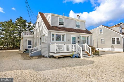 Condo For Sale - 20 W Washington Avenue #2 Ave<br/> LONG BEACH TOWNSHIP, NJ 08008