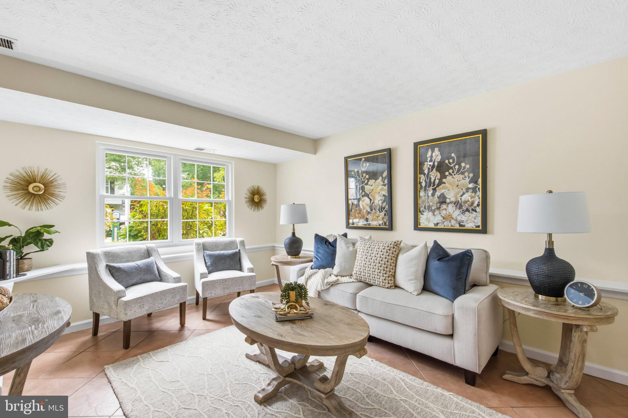 5518 BERKLEY MANOR LANE