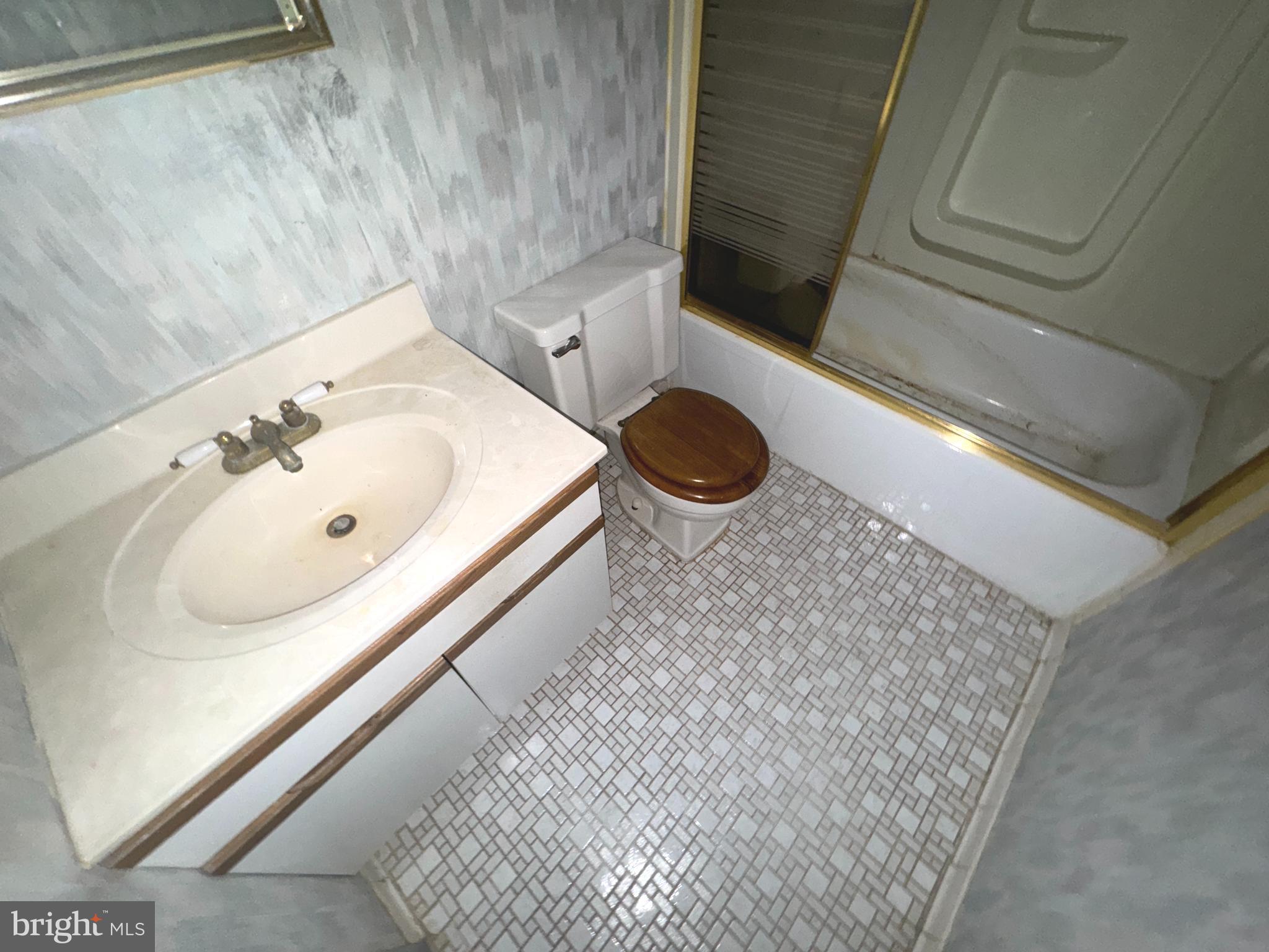 ROCKLAND RUN - Residential