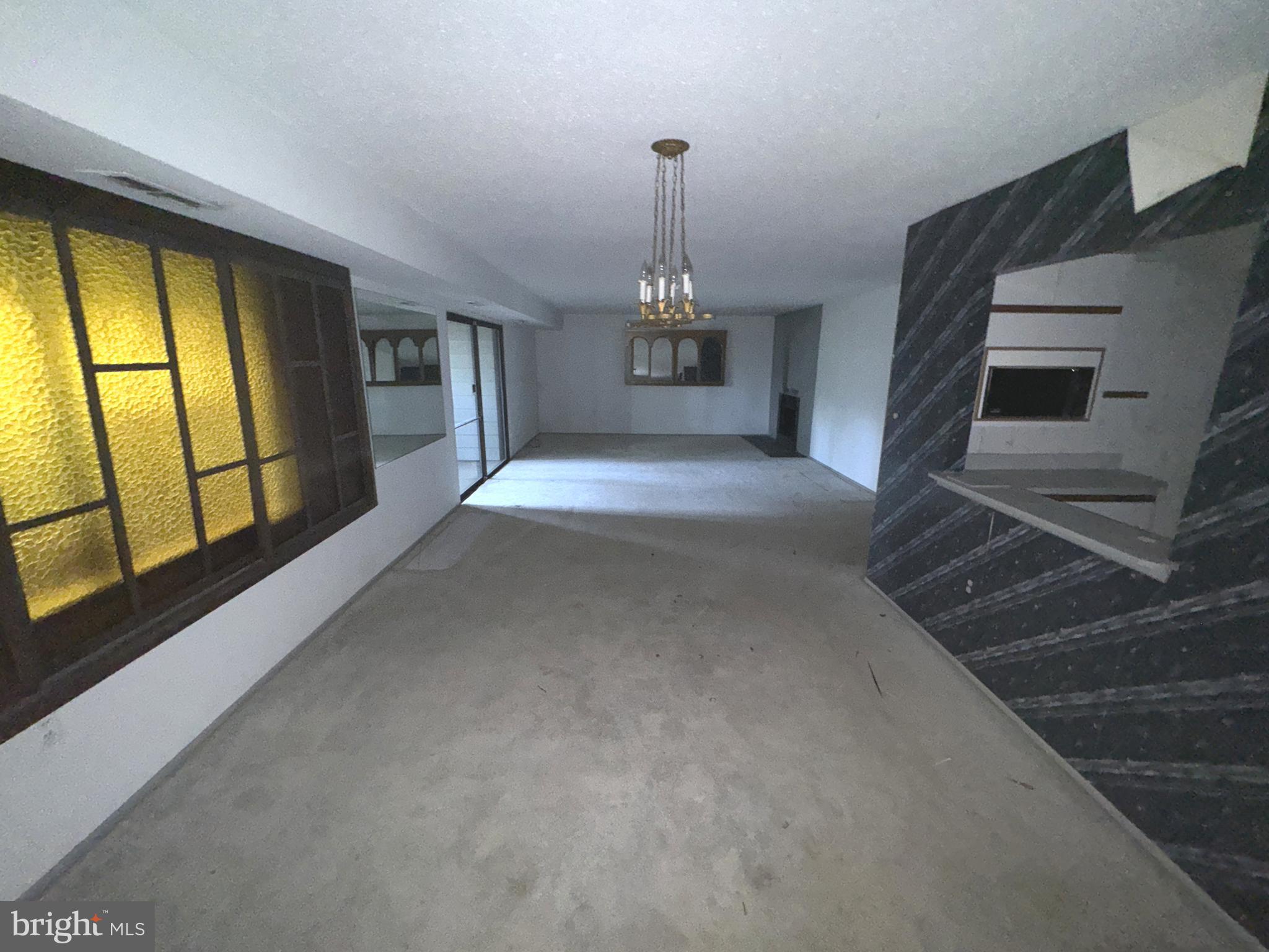 ROCKLAND RUN - Residential