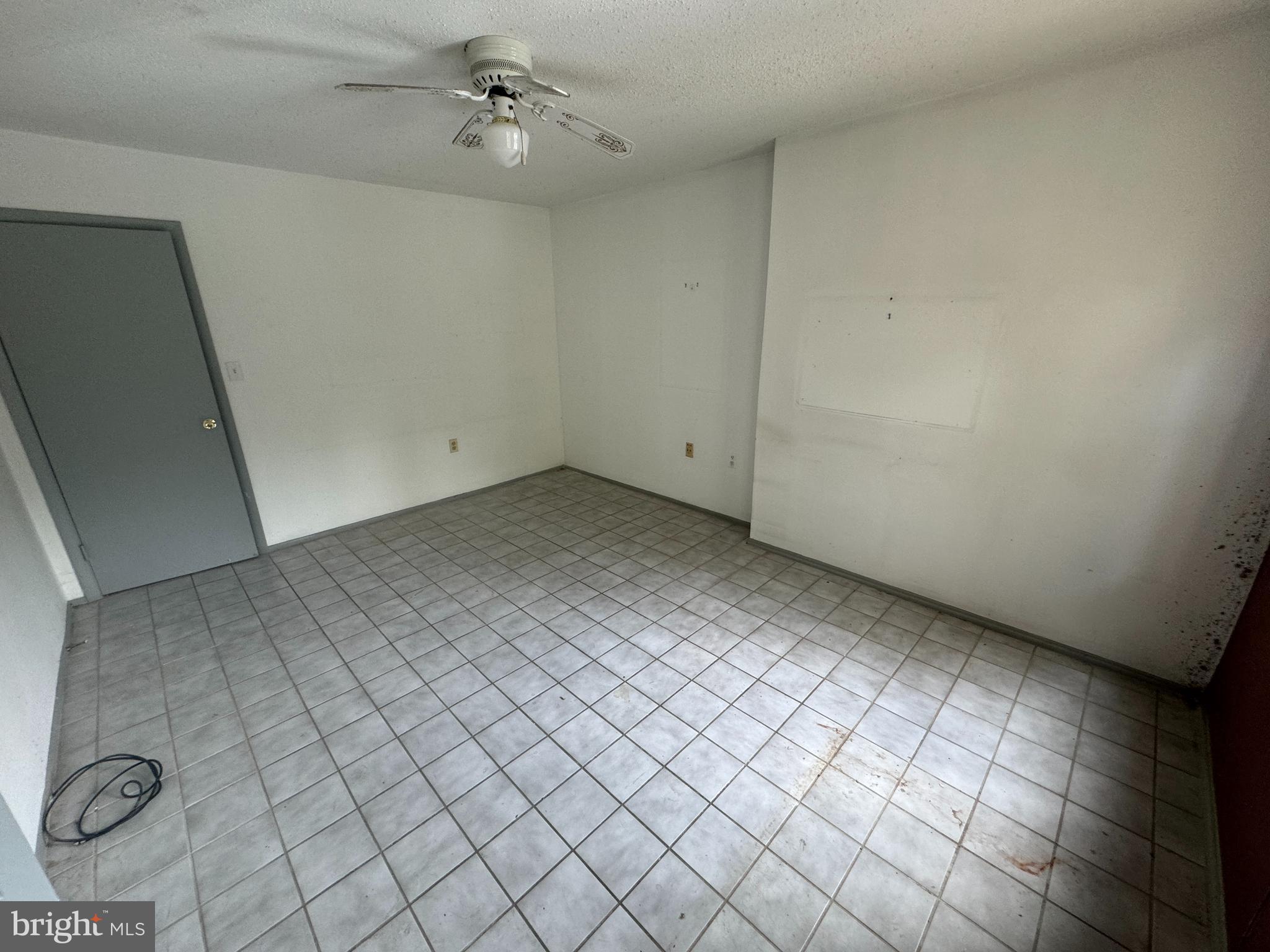 ROCKLAND RUN - Residential