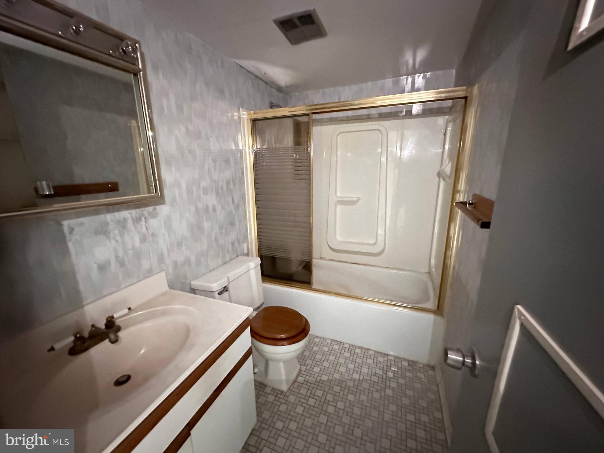 ROCKLAND RUN - Residential