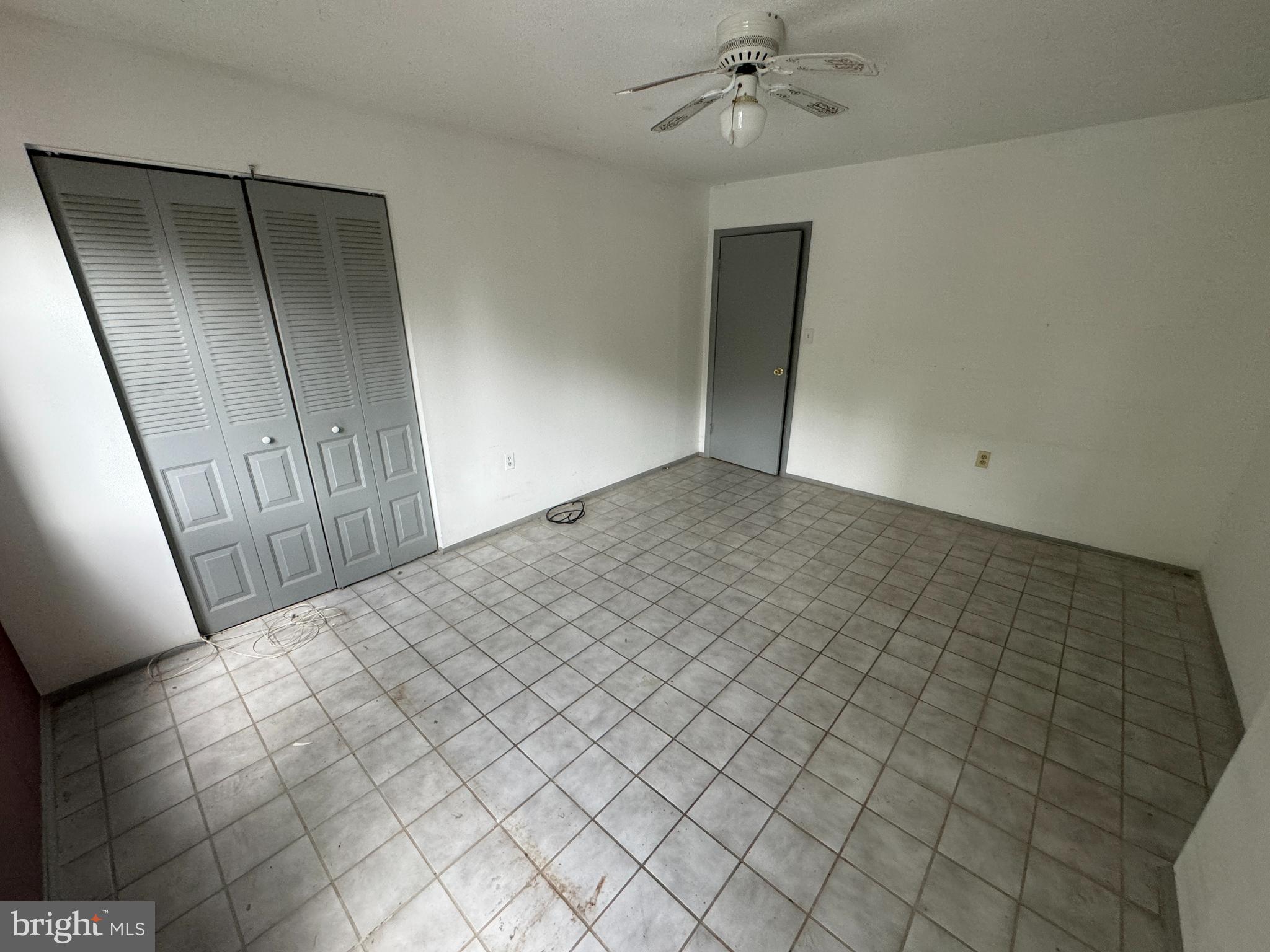 ROCKLAND RUN - Residential