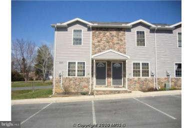 2 Bedroom, 2 Bath Townhome Available for rent. Sunburst Gardens in Waynesboro, PA. Ready to move into. Like new, roomy, playground area, parking spaces provided. **Water/Sewer/Trash Removal is $36 to $46 a mo depending on number of tenants & $10 a month for lawn care.