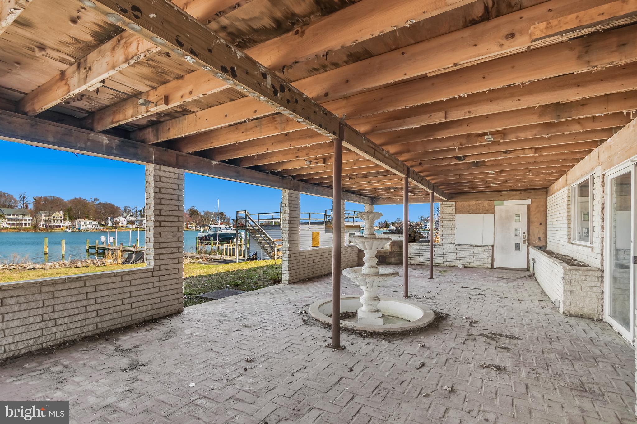OYSTER HARBOR - Residential