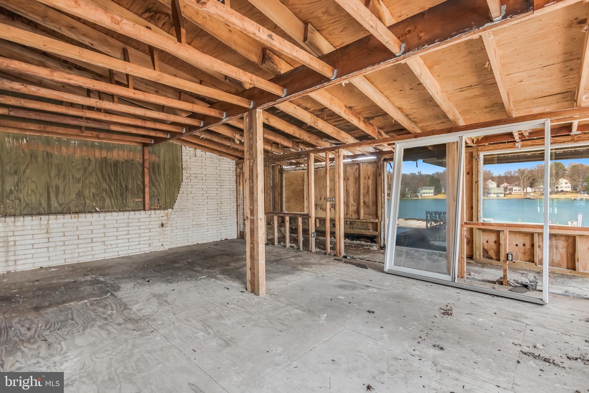 OYSTER HARBOR - Residential