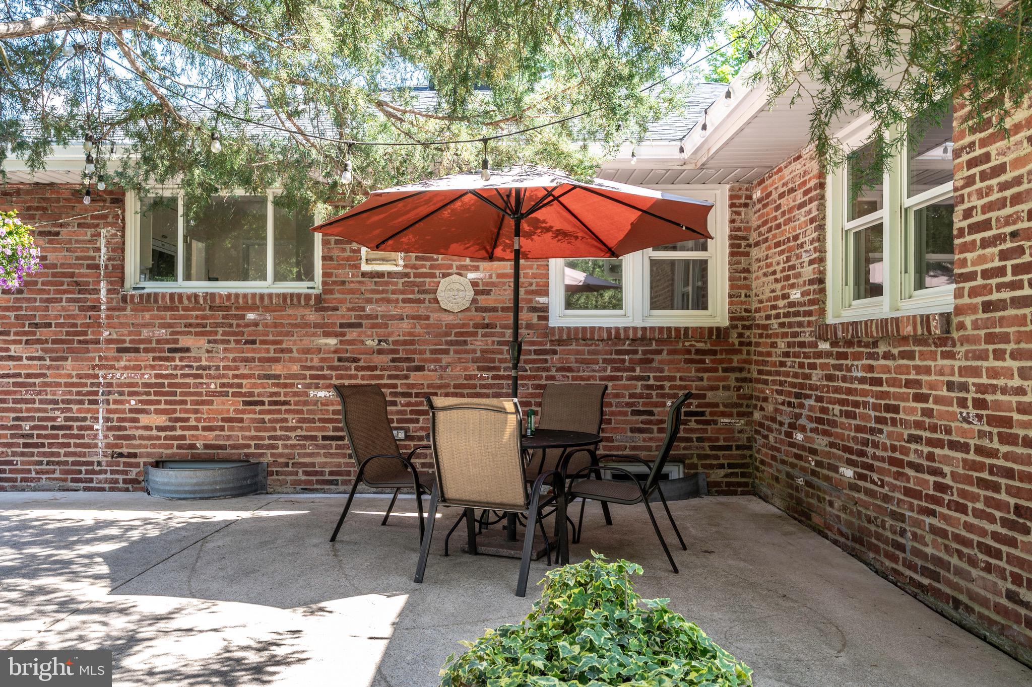 HOLLIN HALL VILLAGE - Residential