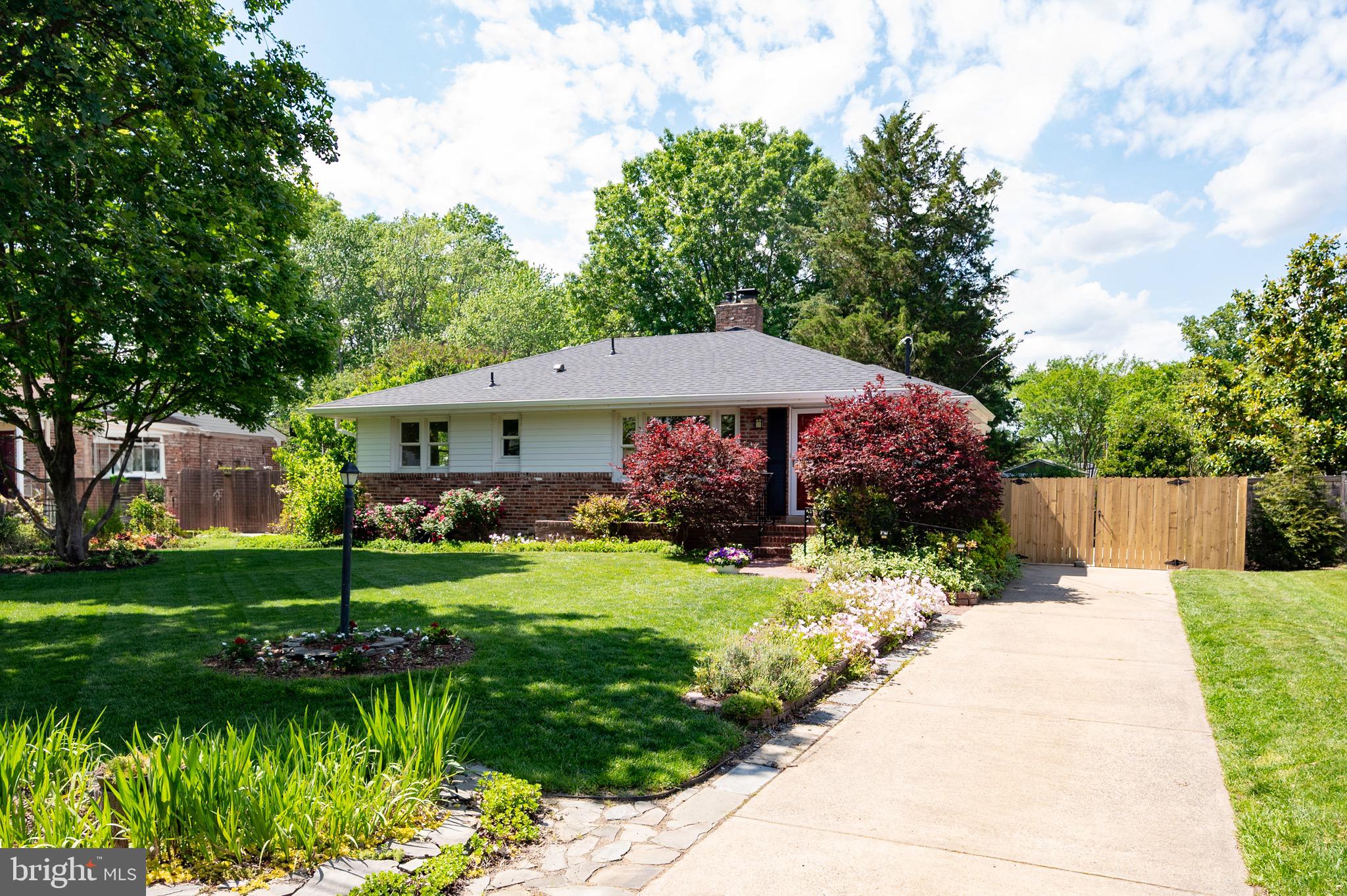 HOLLIN HALL VILLAGE - Residential