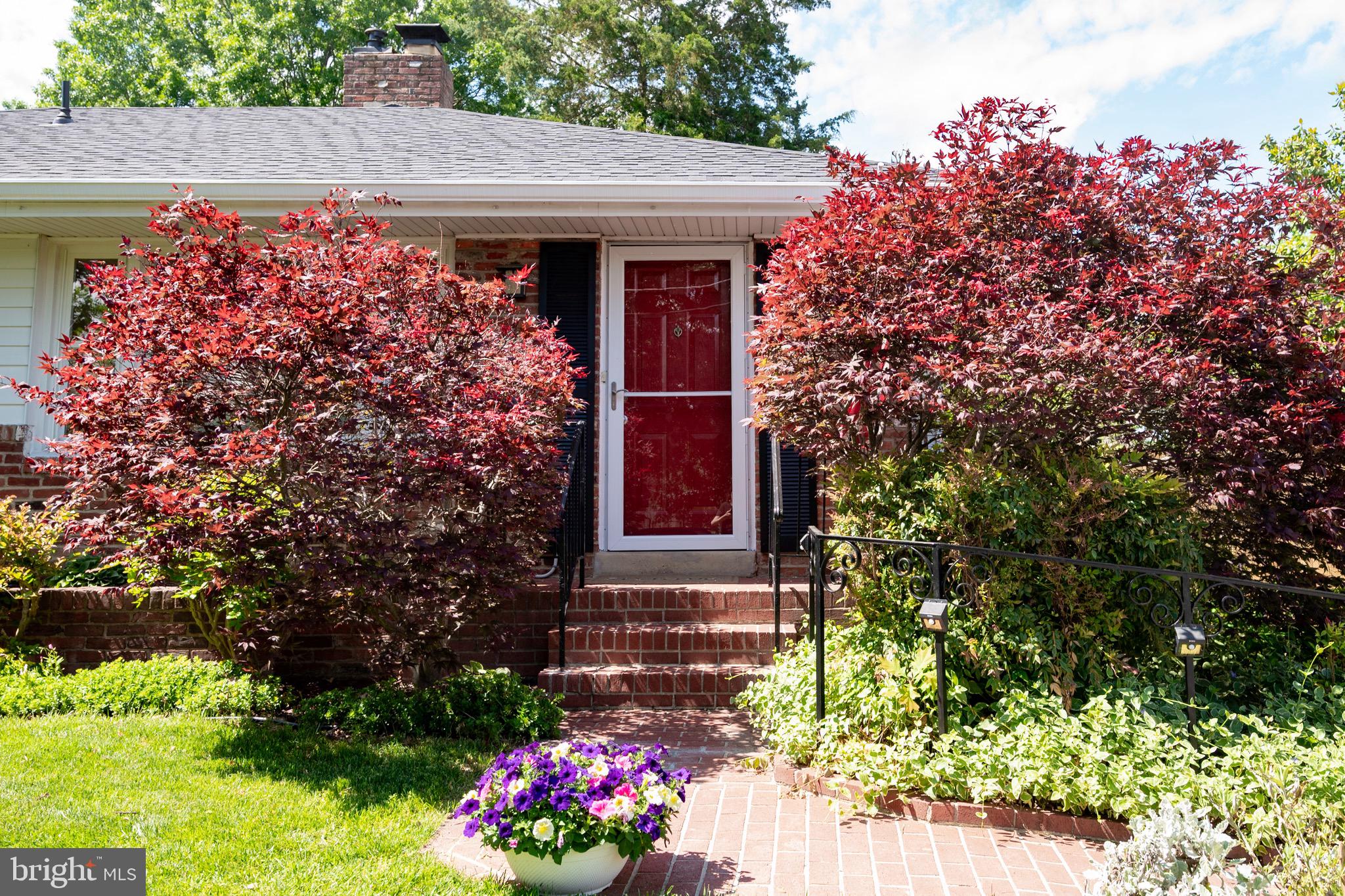 HOLLIN HALL VILLAGE - Residential