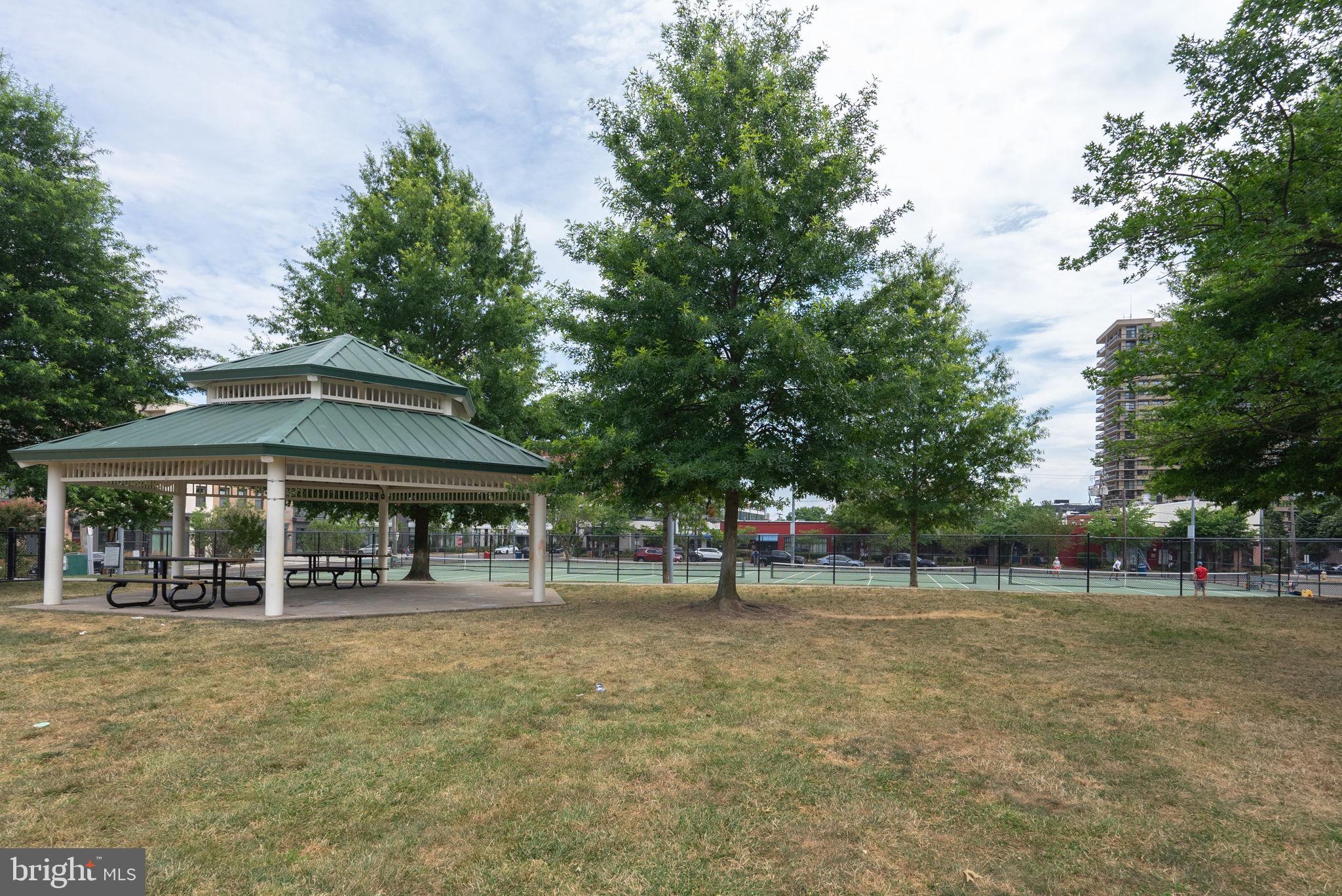 ALEXANDRIA HOUSE - Residential