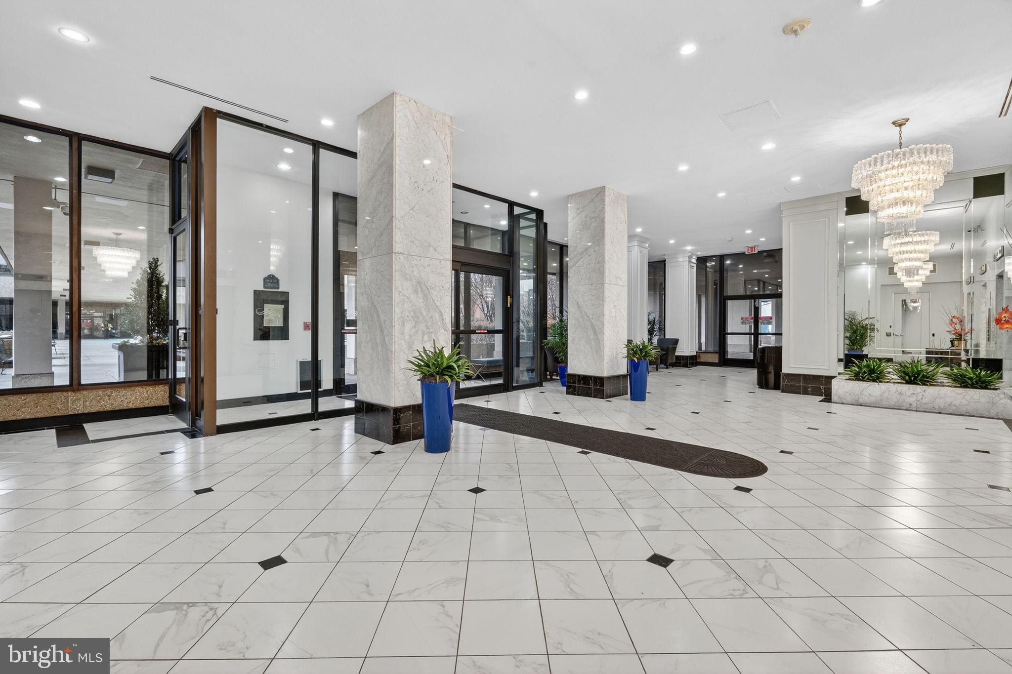 ALEXANDRIA HOUSE - Residential