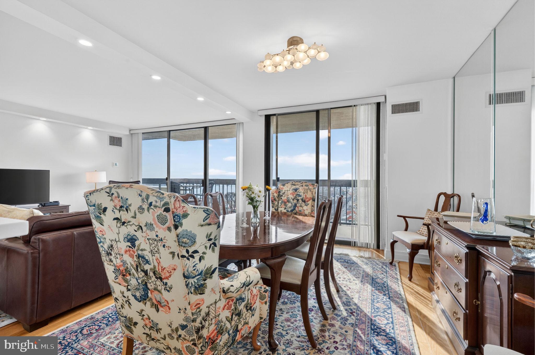 ALEXANDRIA HOUSE - Residential