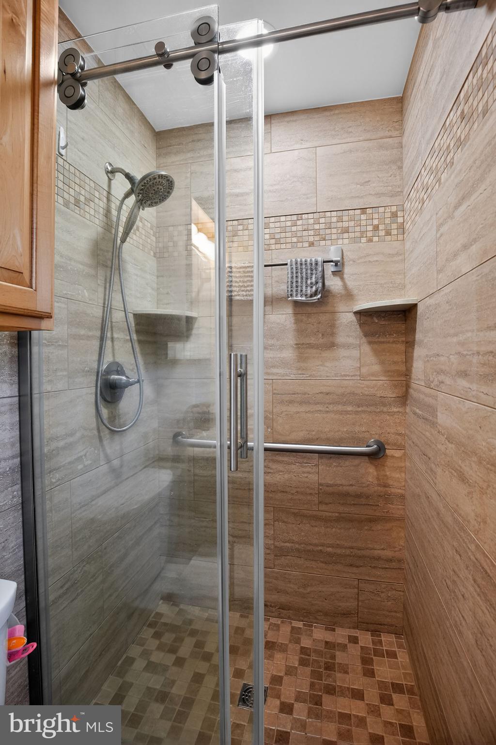 BEVERLY ESTATES - Residential