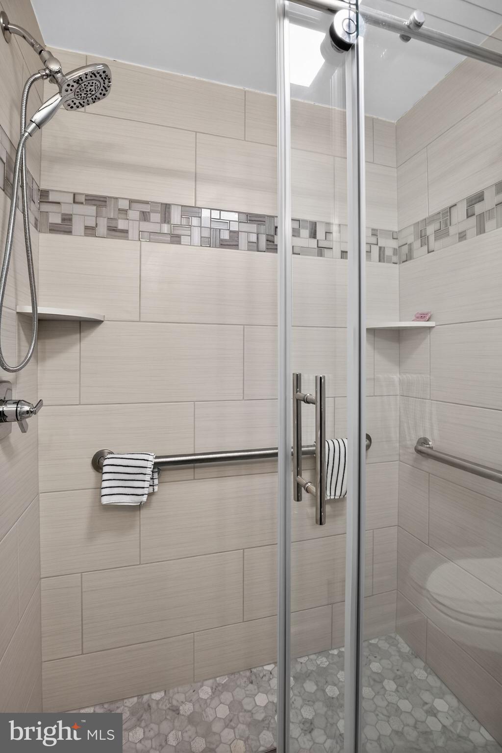 BEVERLY ESTATES - Residential