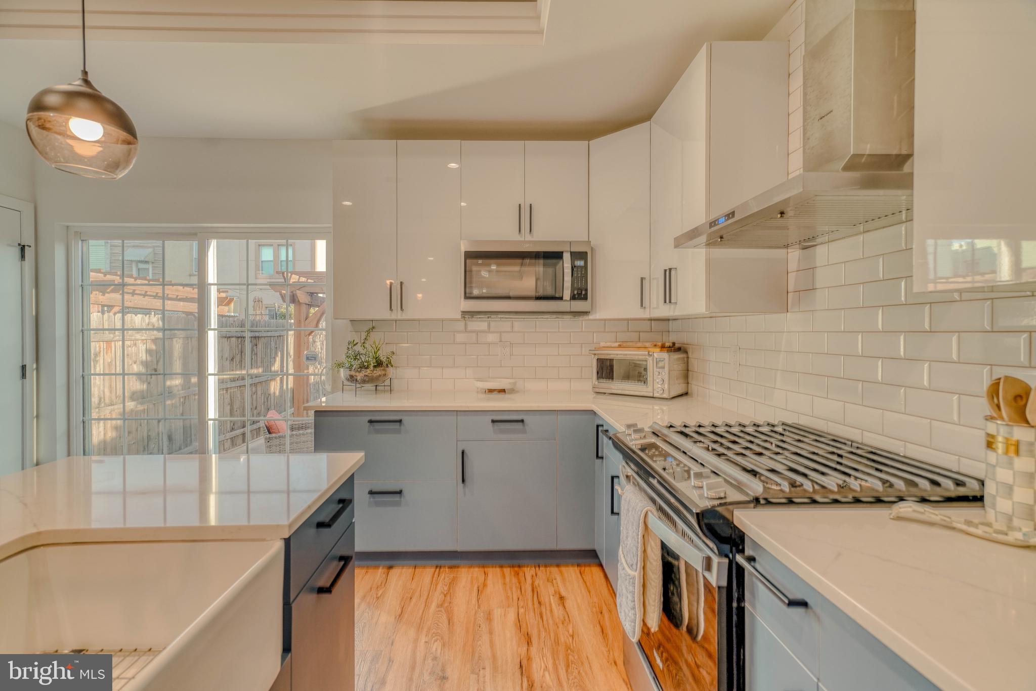 PORT RICHMOND - Residential