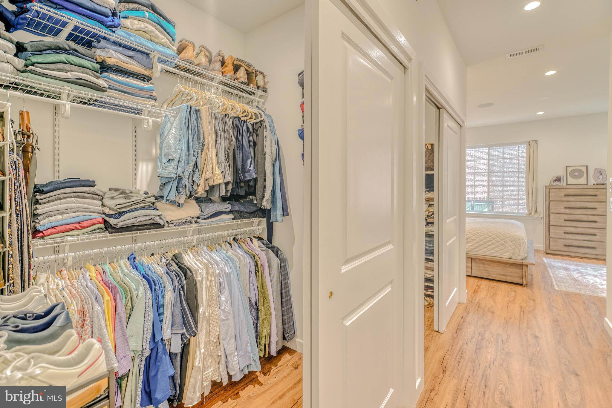 PORT RICHMOND - Residential