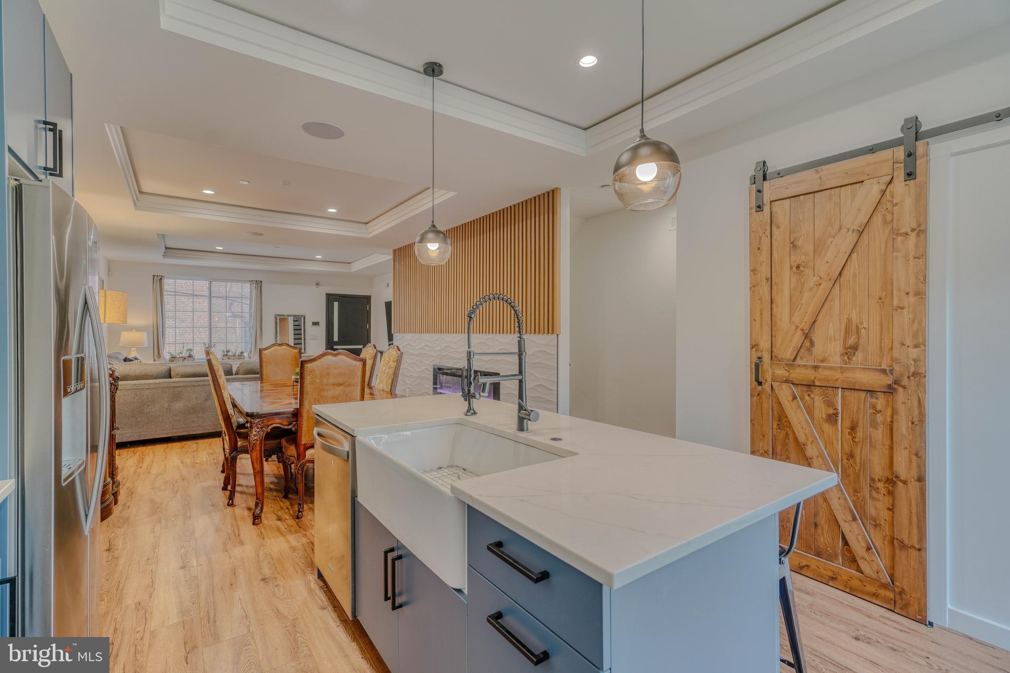 PORT RICHMOND - Residential