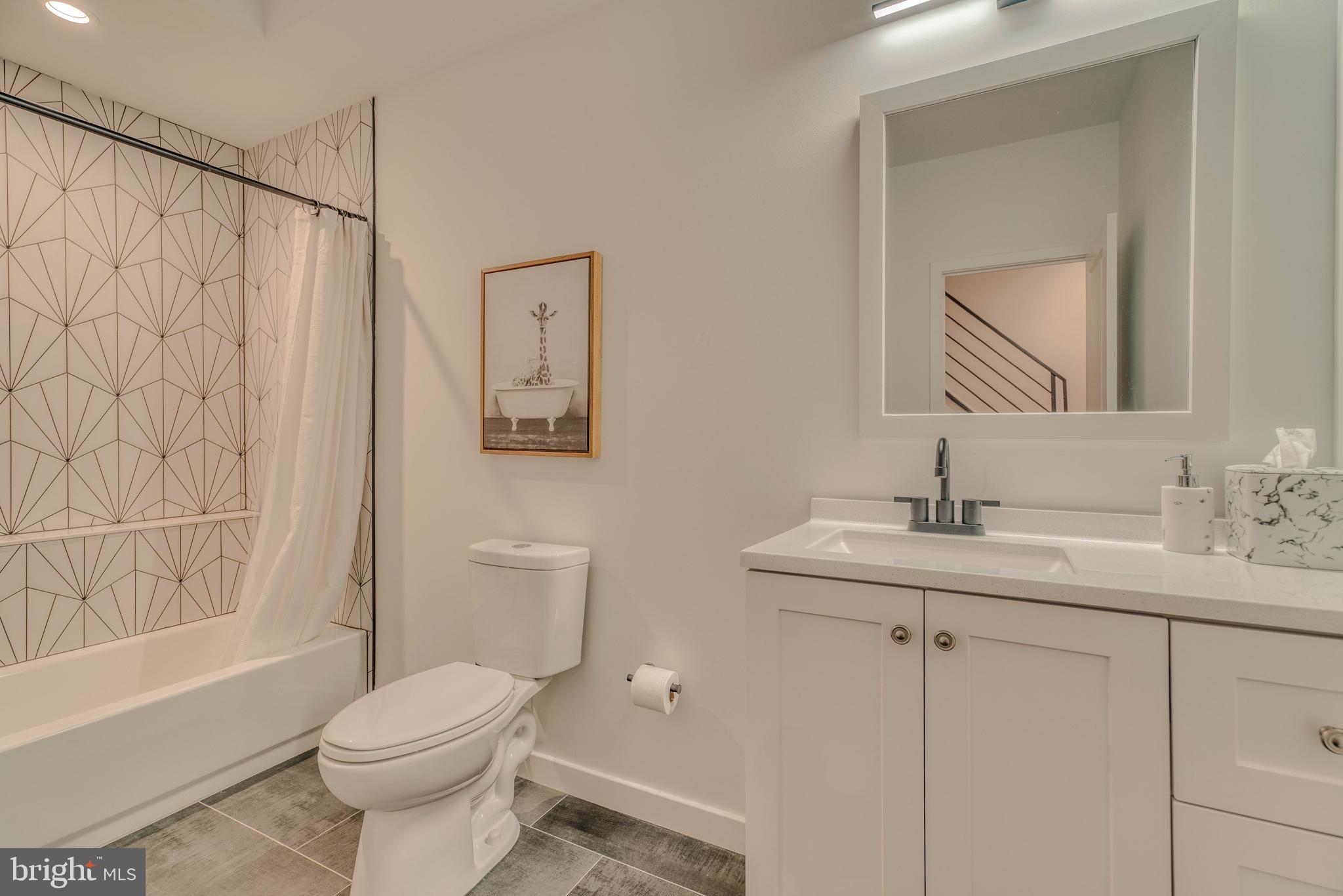 PORT RICHMOND - Residential