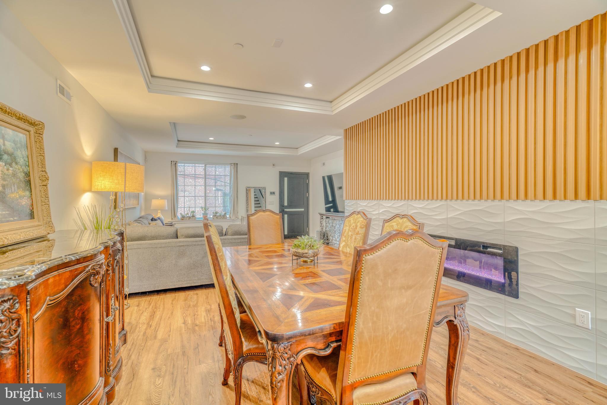 PORT RICHMOND - Residential