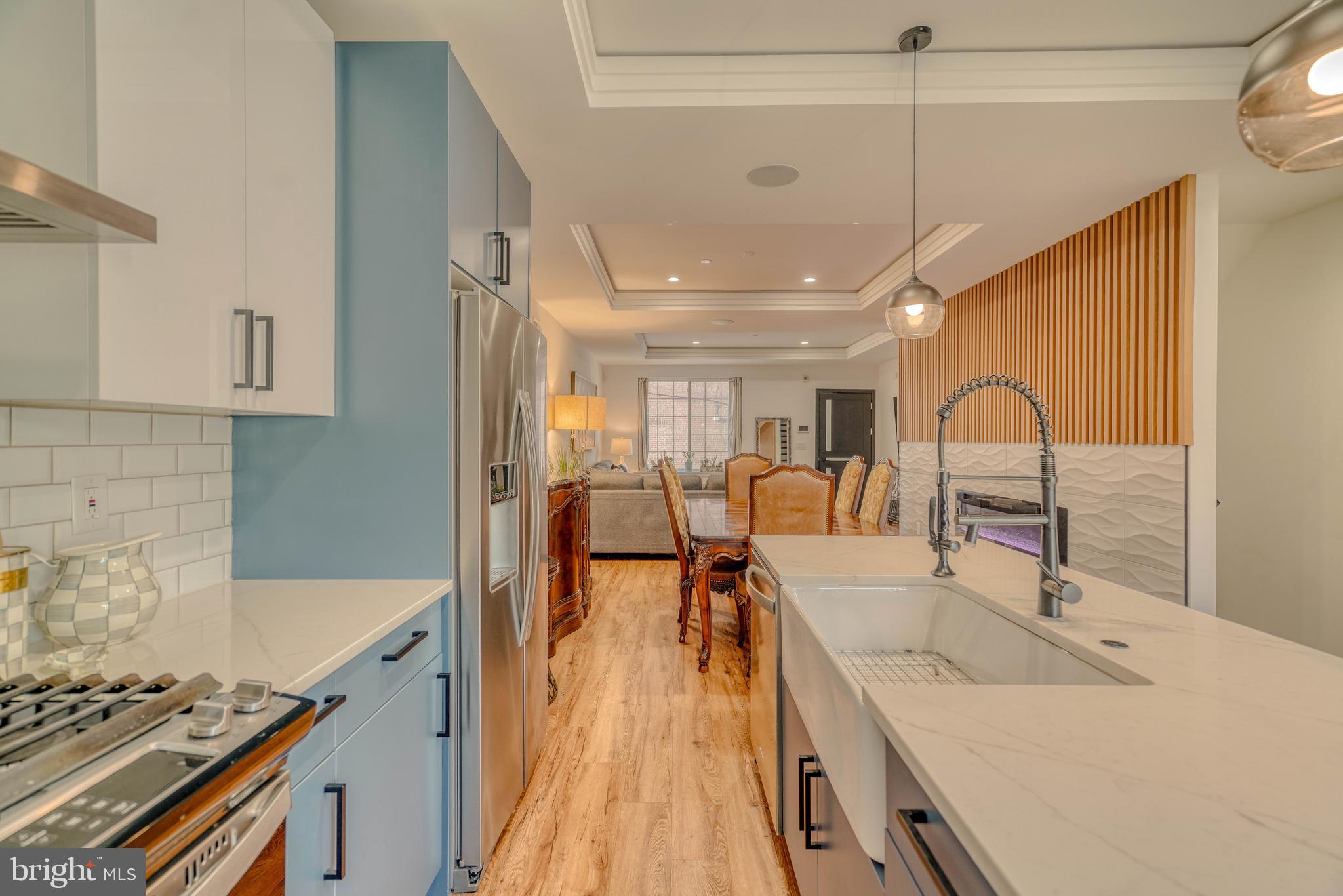 PORT RICHMOND - Residential