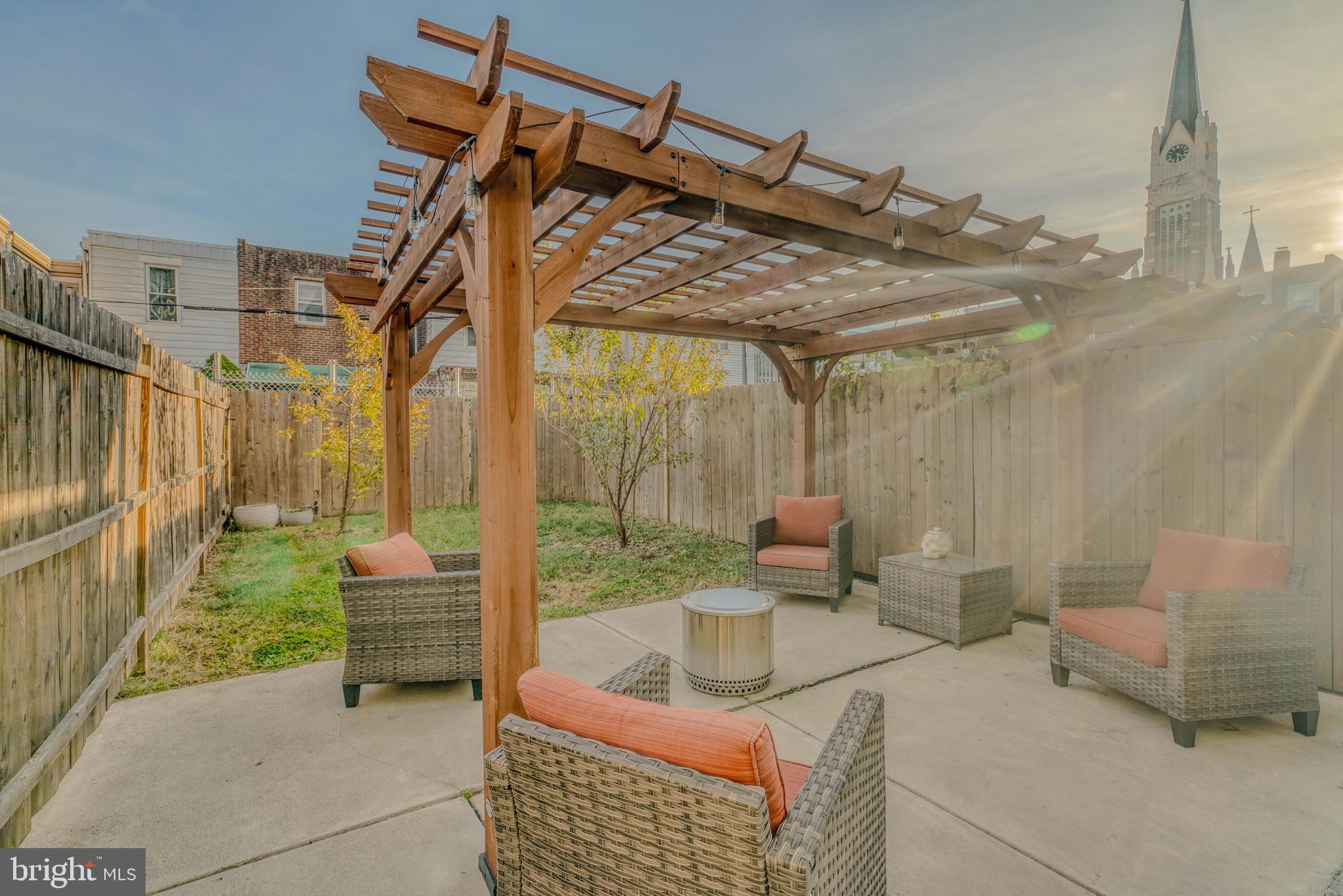 PORT RICHMOND - Residential