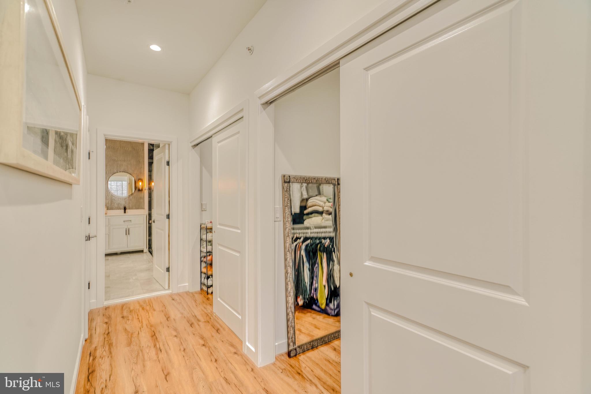 PORT RICHMOND - Residential