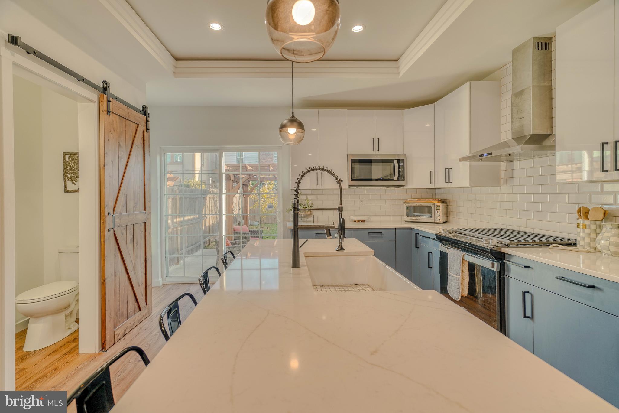 PORT RICHMOND - Residential