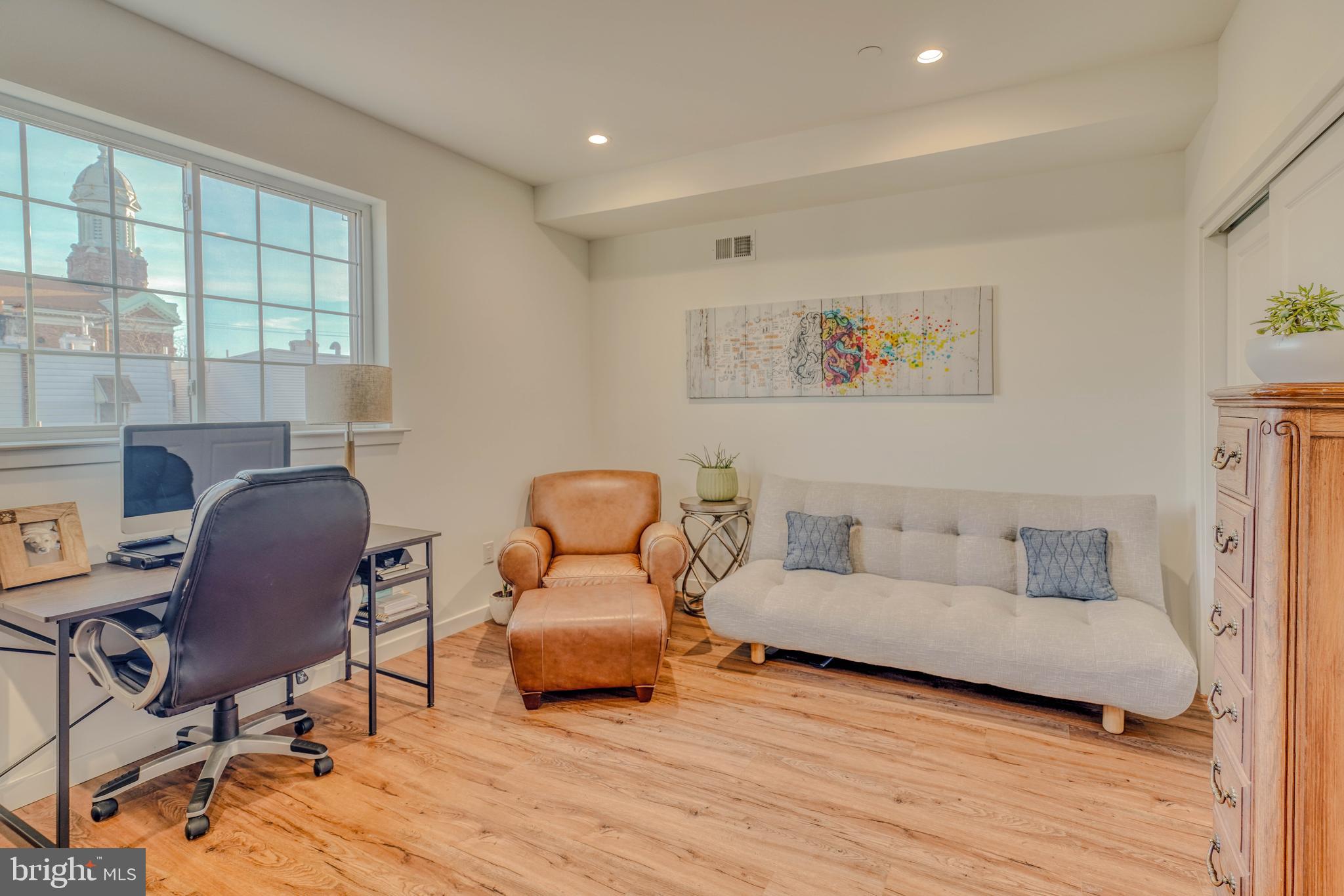 PORT RICHMOND - Residential