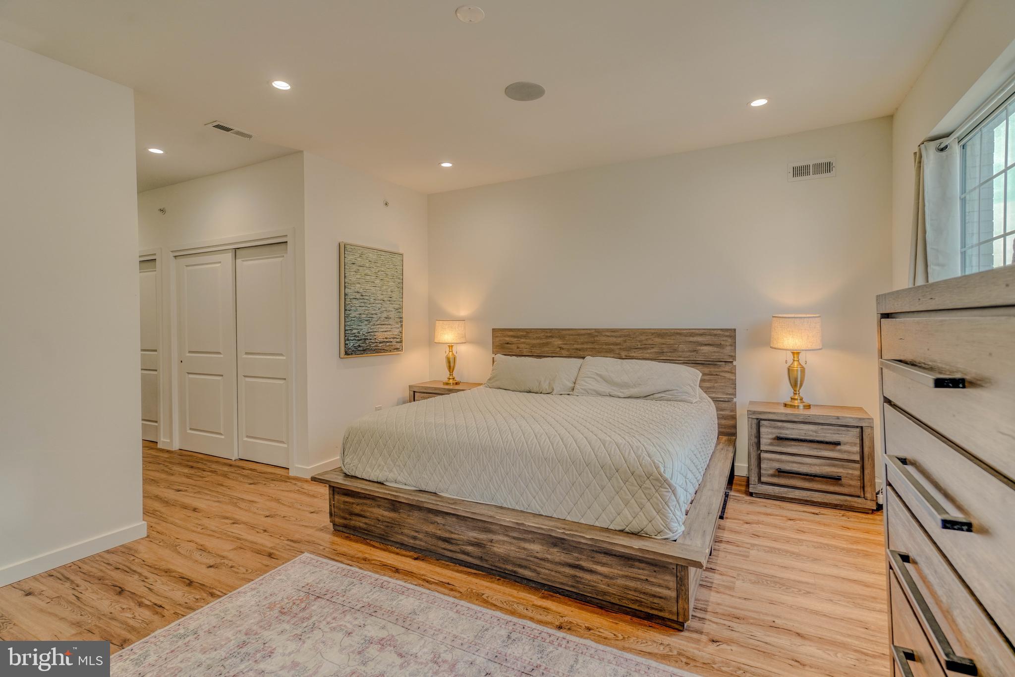 PORT RICHMOND - Residential