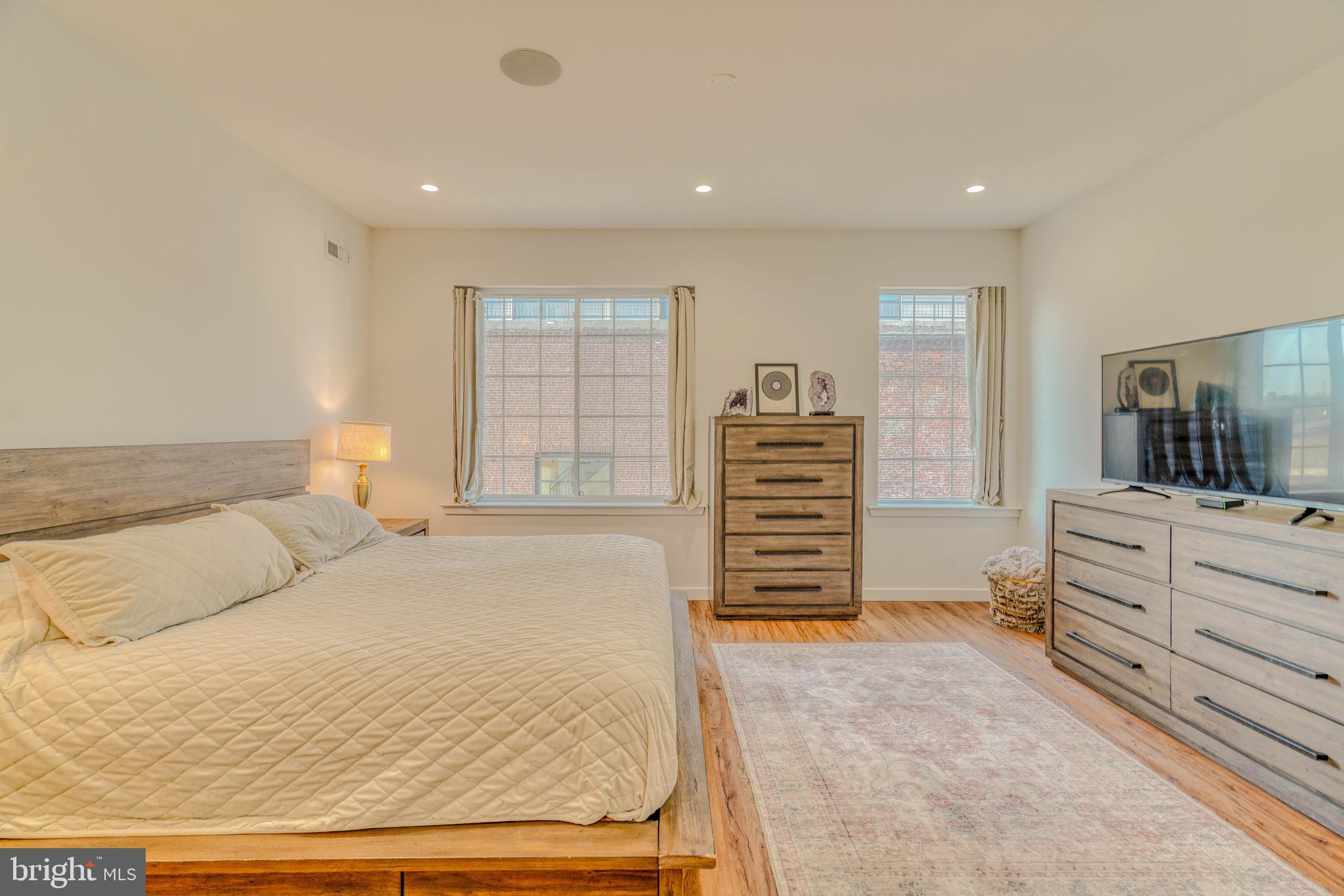 PORT RICHMOND - Residential