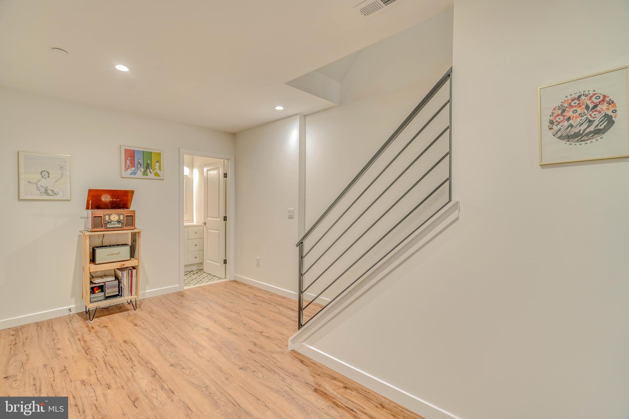 PORT RICHMOND - Residential