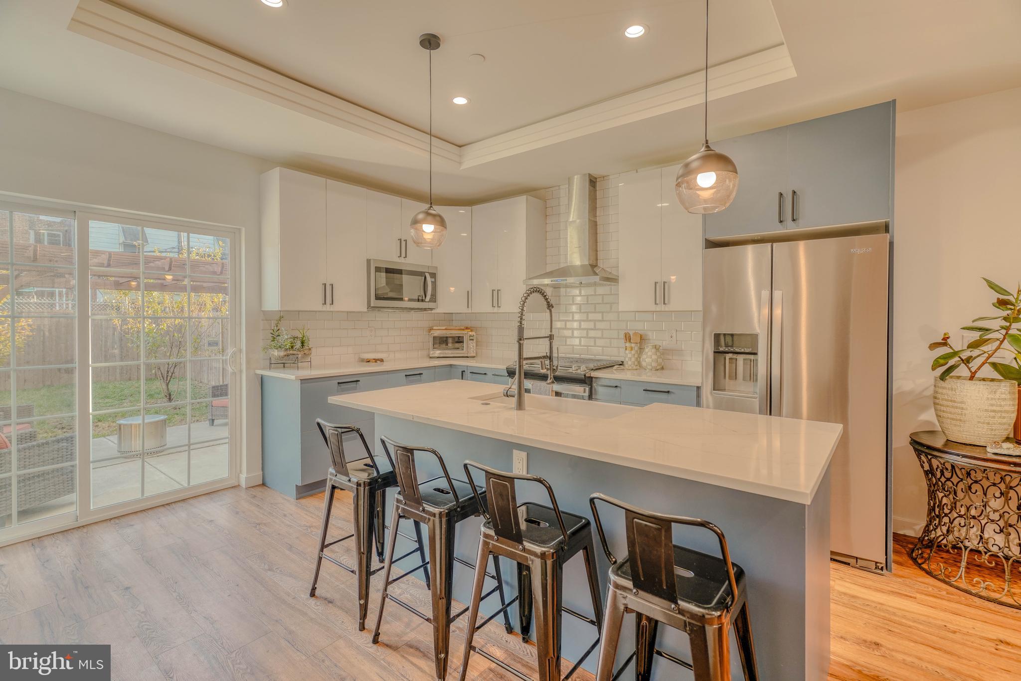 PORT RICHMOND - Residential