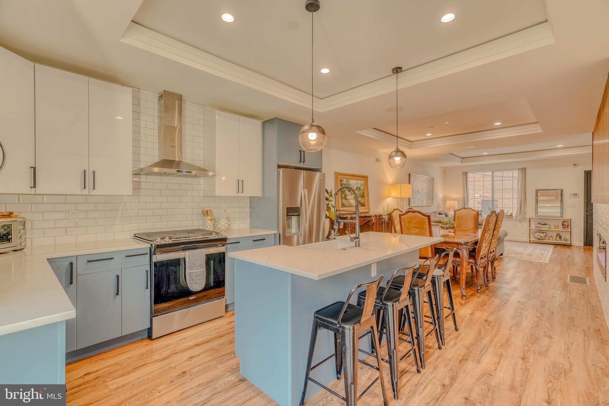 PORT RICHMOND - Residential