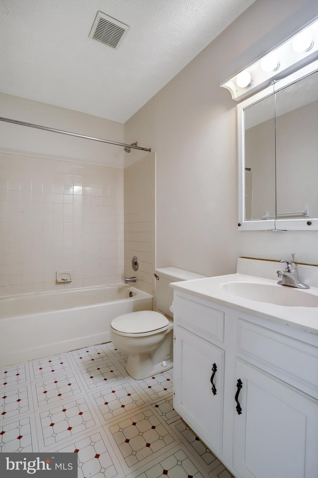 TANGLEWOOD - Residential