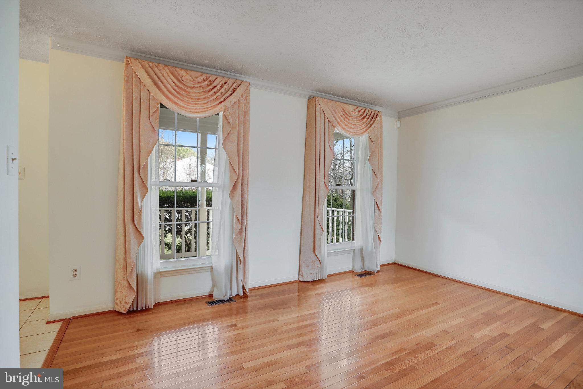 TANGLEWOOD - Residential