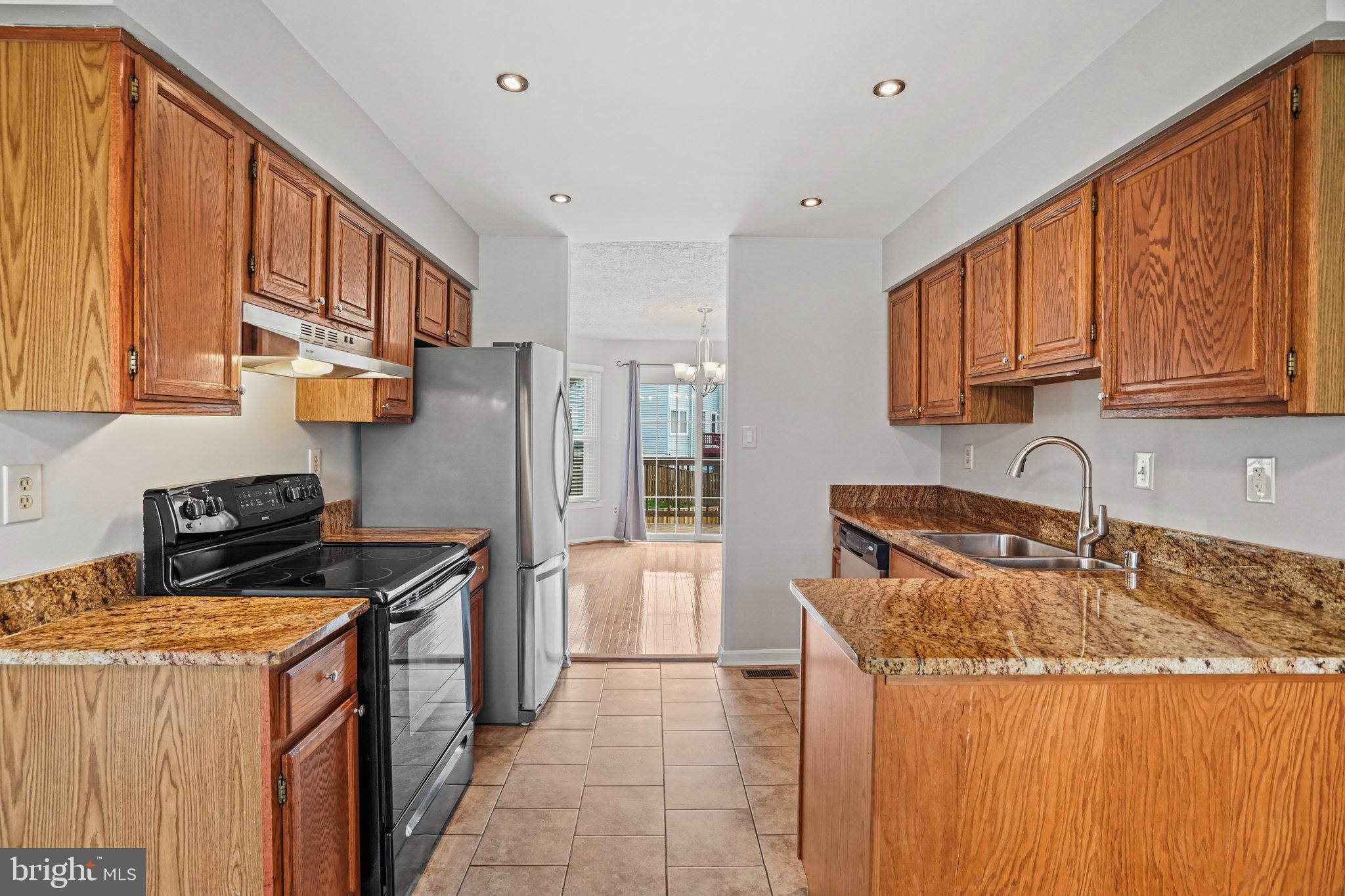 CALVERTON - Residential