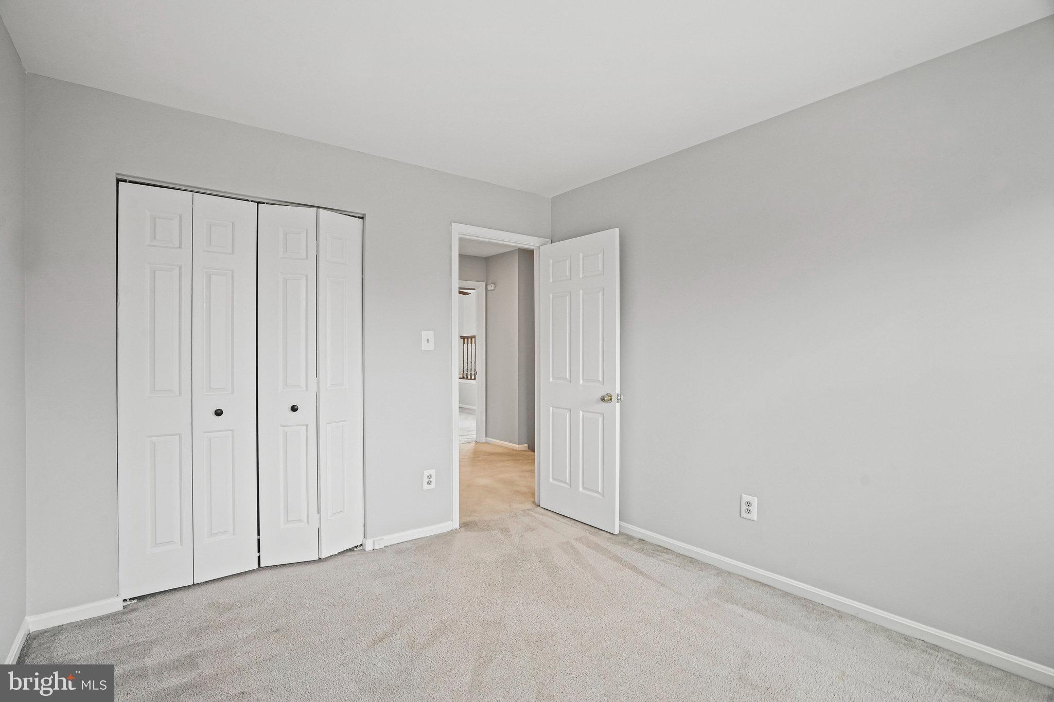 CALVERTON - Residential