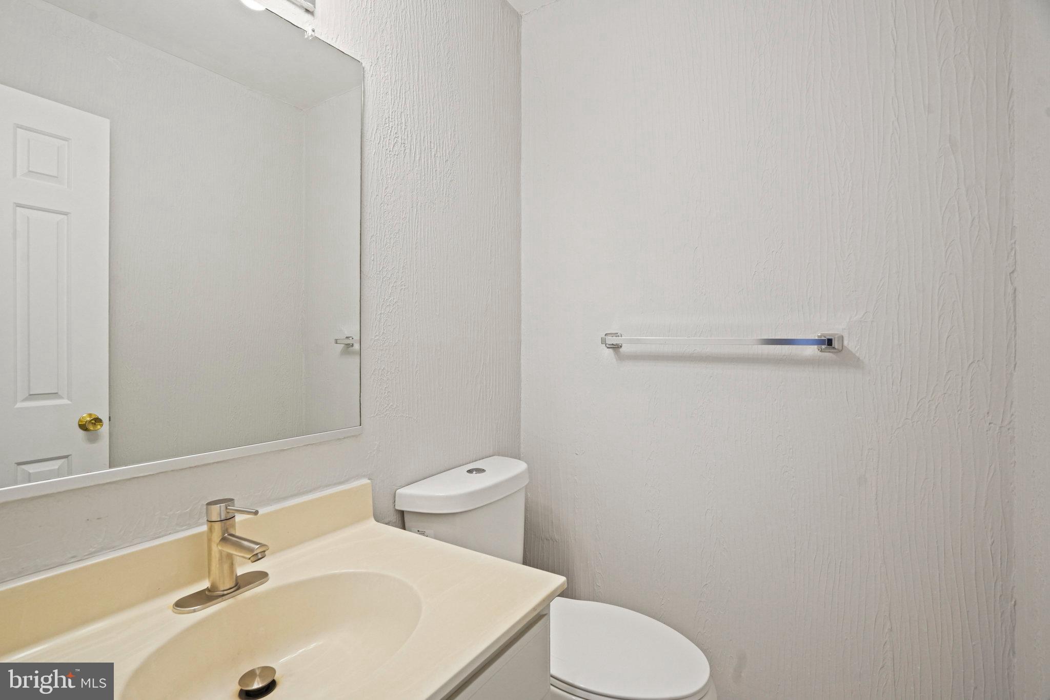 CALVERTON - Residential