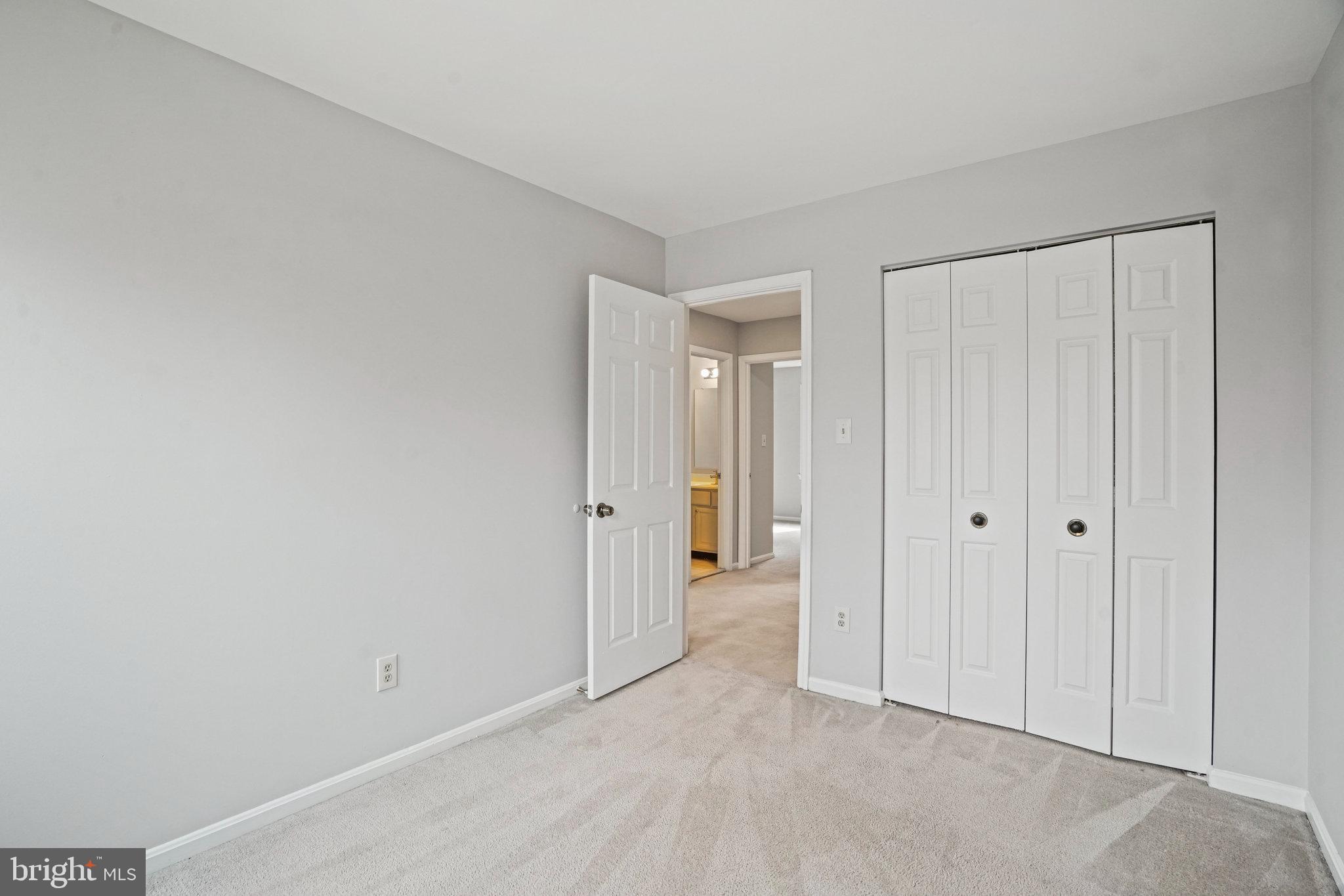 CALVERTON - Residential