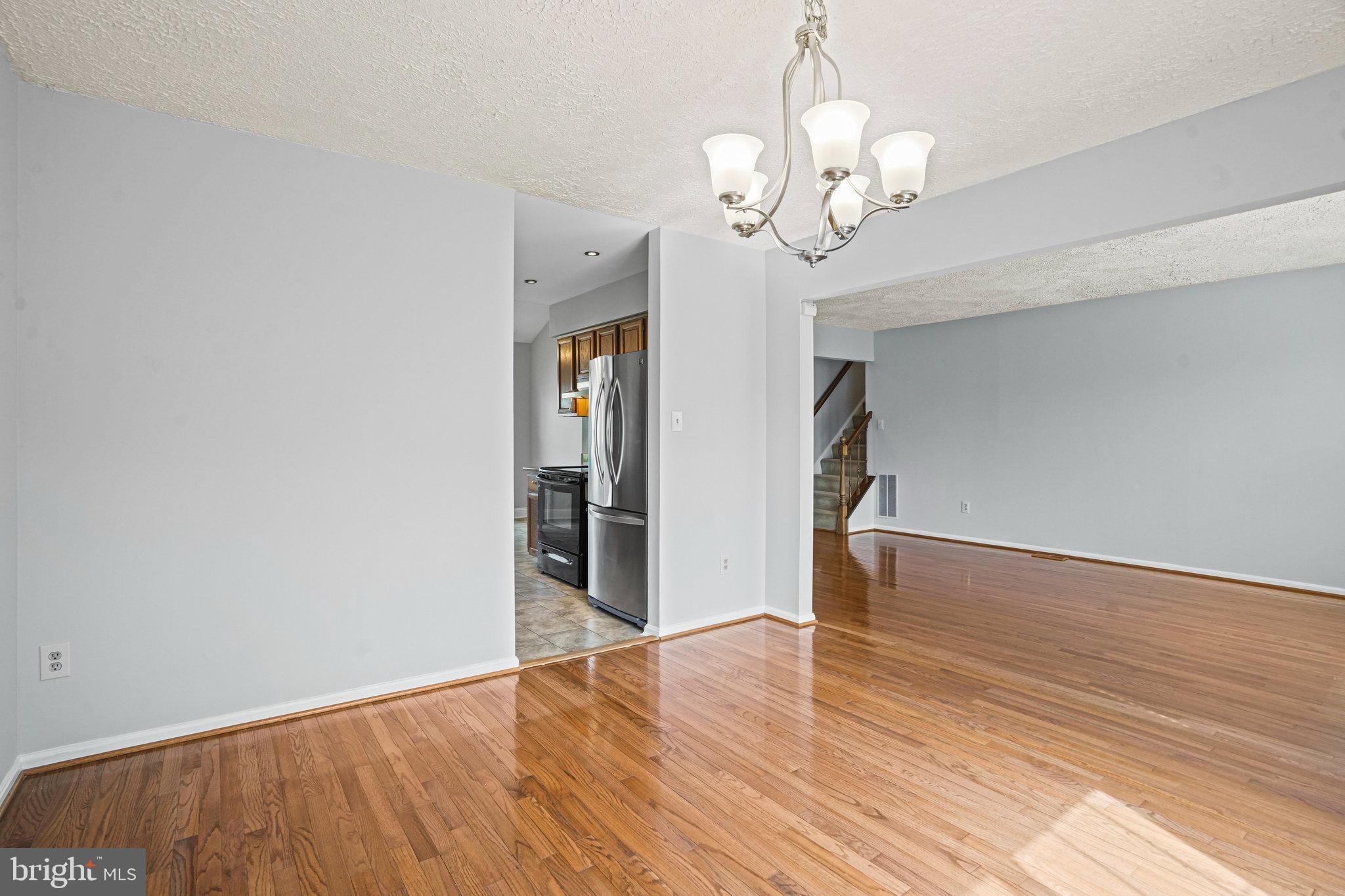 CALVERTON - Residential